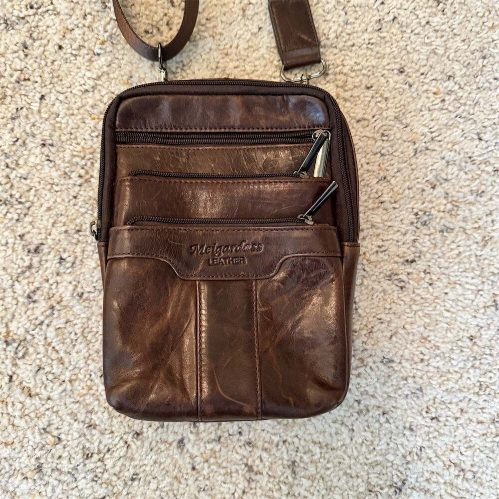 Meigardass Leather Messenger Bag Unisex Small Brown Crossbody Multi-Zip Travel
